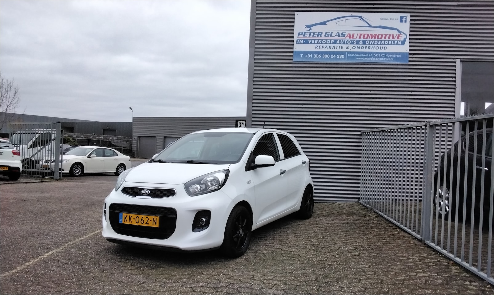 Kia Picanto - 1.0 CVVT ComfortPlusLine Navigator 1ste eigenaresse   - camera - Cruise controle- navi - AutoWereld.nl