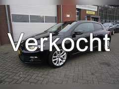 Volkswagen Scirocco - 1.4 TSI HIGHLINE MET PLAATWERK SCHADE RECHTERKANT ZIE FOTO´S ECC AIRCO 6BAK LEDER ALCANTAR