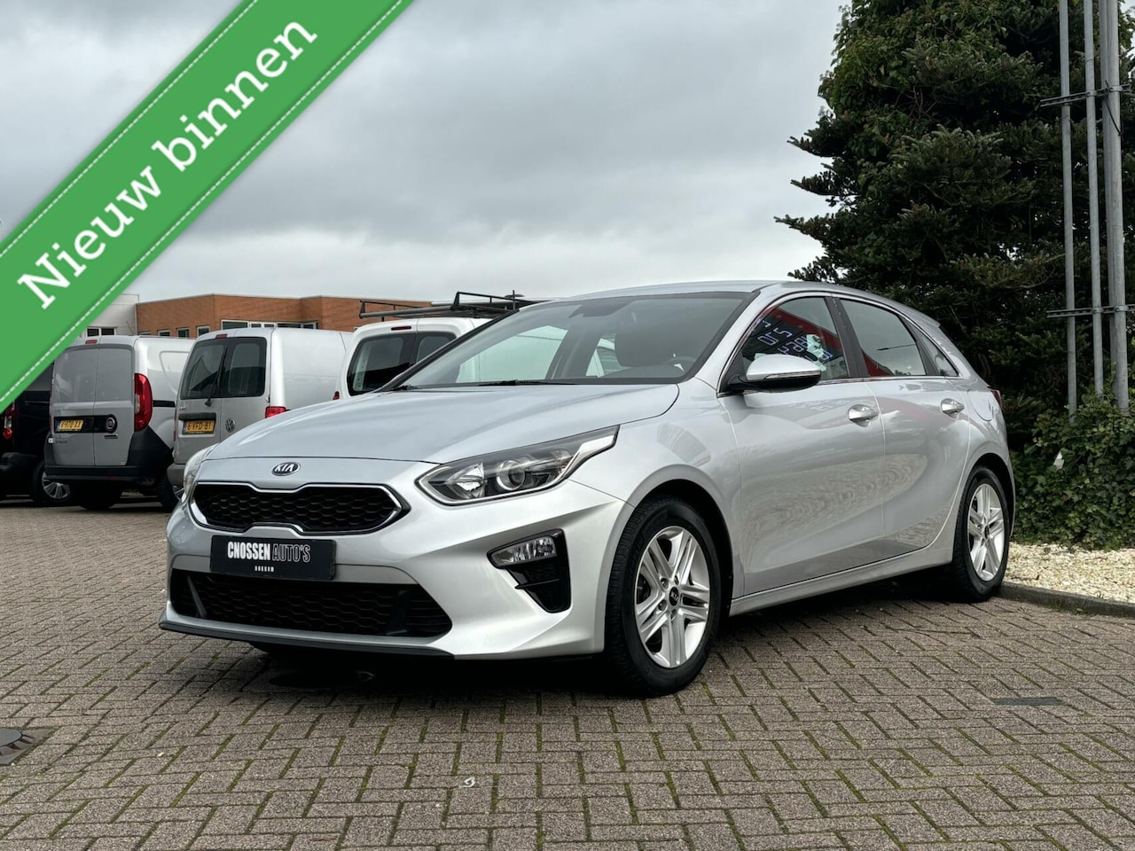 Kia Cee'd - Ceed 1.6 CRDi DynamicLine, Navi, Cruise, Airco! - AutoWereld.nl