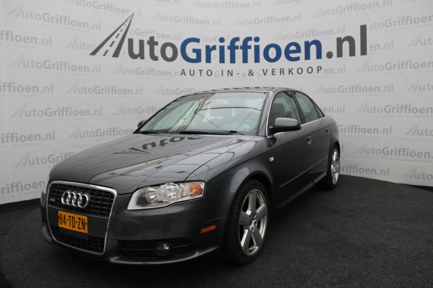 Audi A4 Limousine - 2.0 TFSI quattro Pro Line Let op!  MIJLEN! 200PK, Leer, Schuifdak - AutoWereld.nl