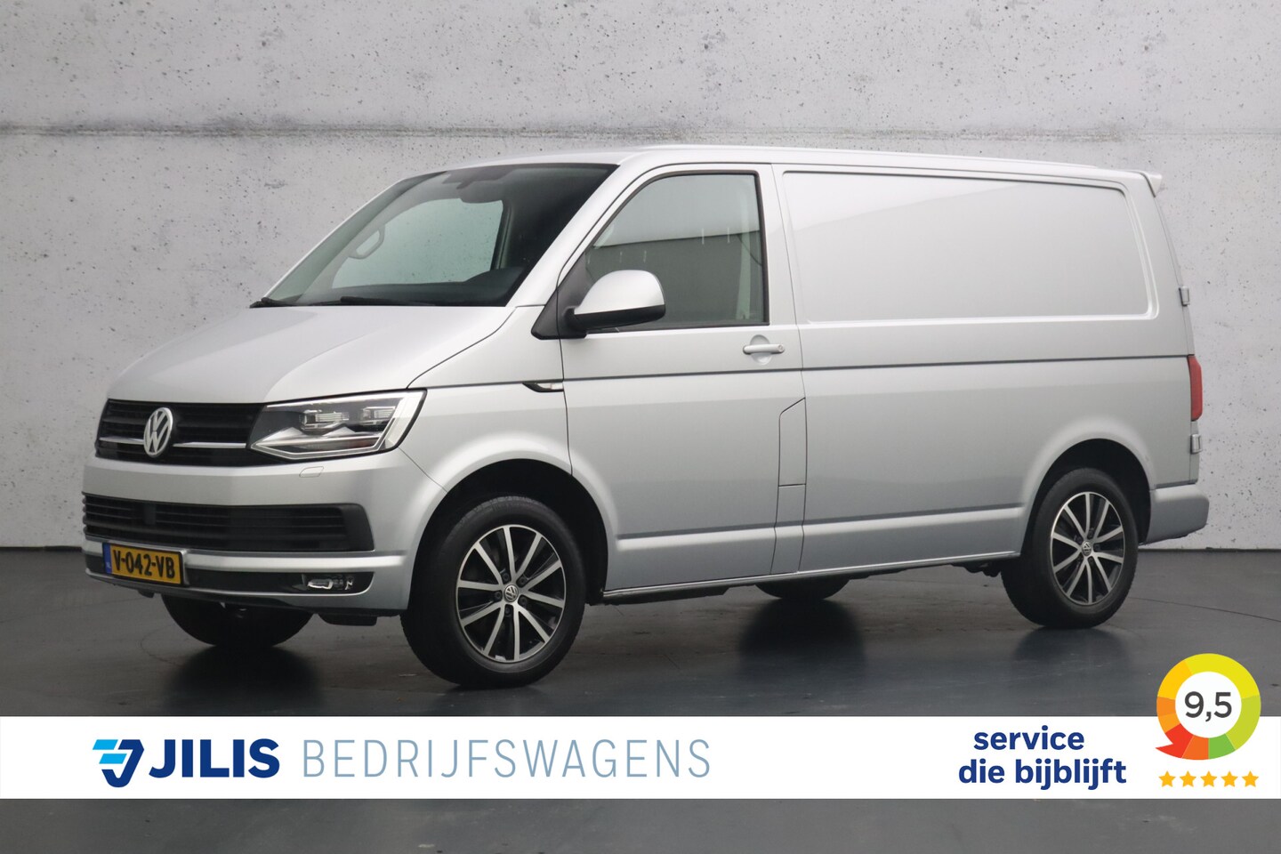 Volkswagen Transporter - 2.0 TDI 150PK Highline | LED | Trekhaak | Adaptieve cruise control | Lederen bekleding | P - AutoWereld.nl