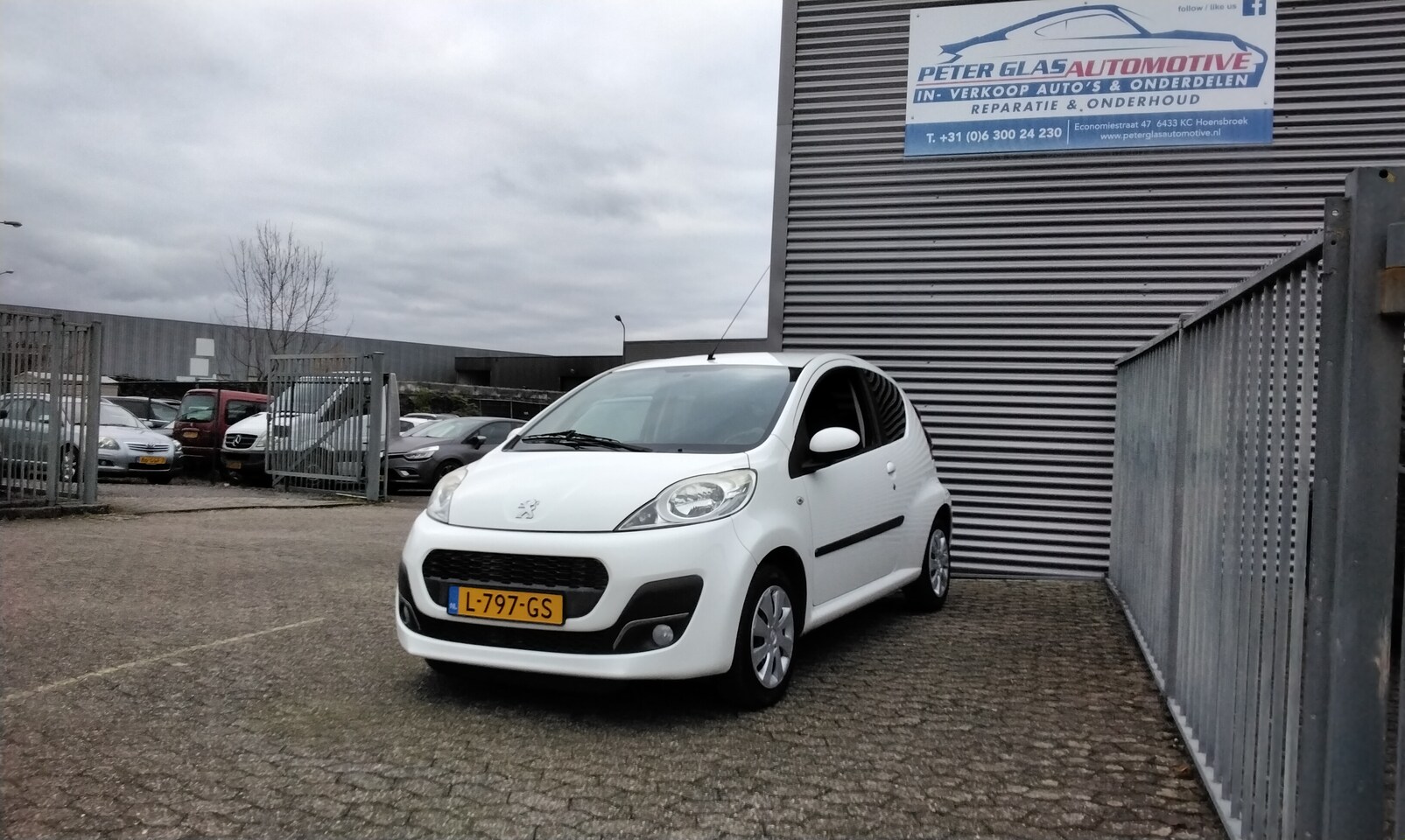 Peugeot 107 - 1.0 Active - AutoWereld.nl