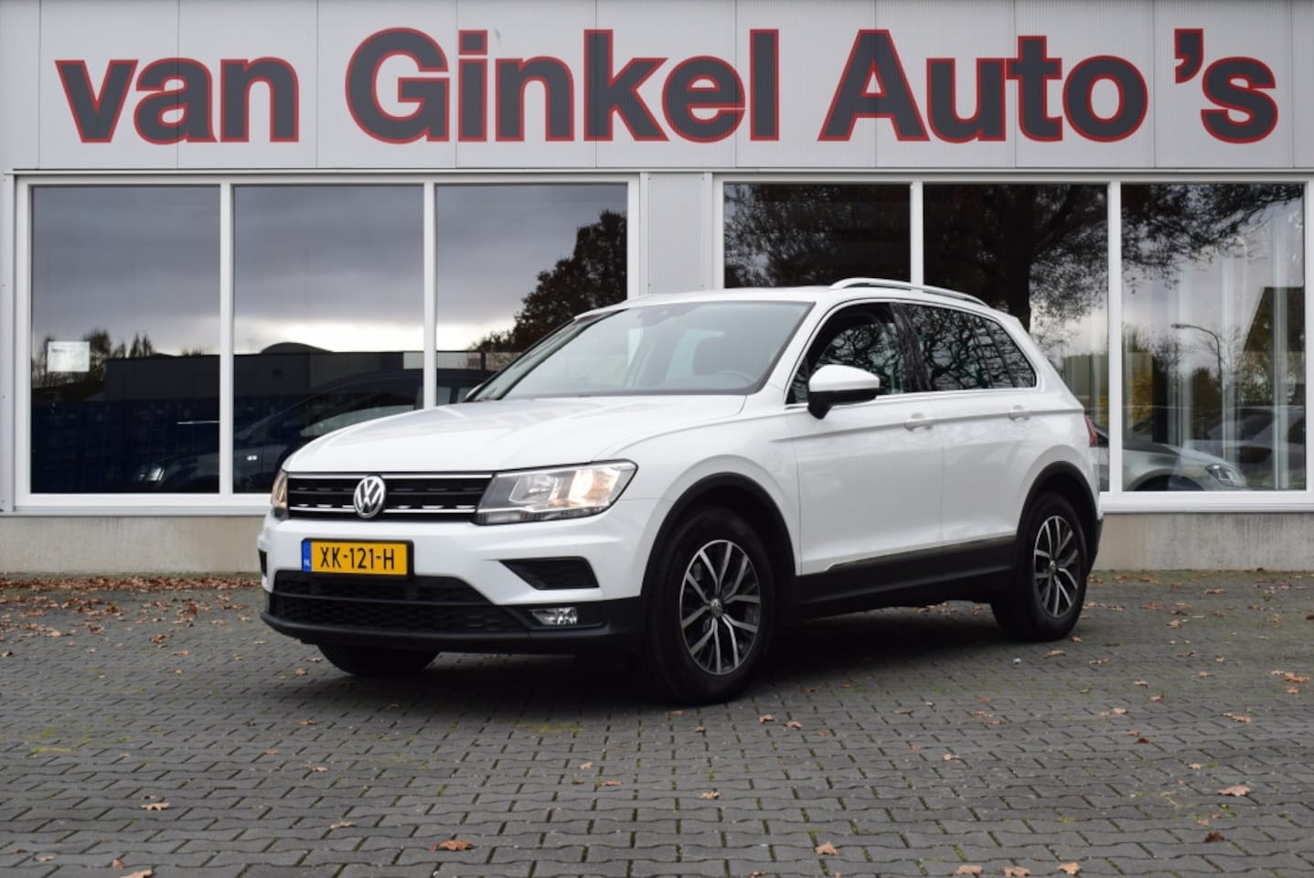 Volkswagen Tiguan - 1.5 TSI CL Bns | NAVI | Panorama dak | NAP - AutoWereld.nl