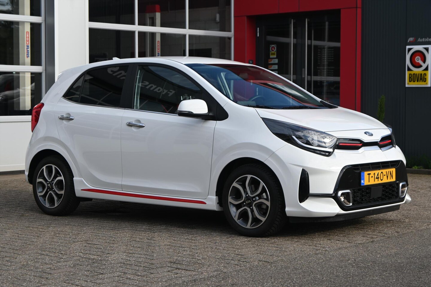 Kia Picanto - 1.0 67pk GT-Line Automaat | Leder | Camera | Apple CarPlay | Climate - AutoWereld.nl