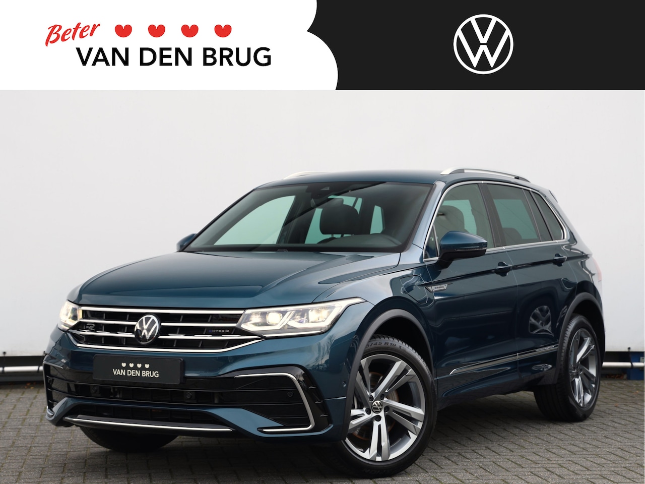 Volkswagen Tiguan - 1.4 TSI eHybrid R-Line 245pk DSG | LED Plus | Digital dashboard | Climate control | Keyles - AutoWereld.nl