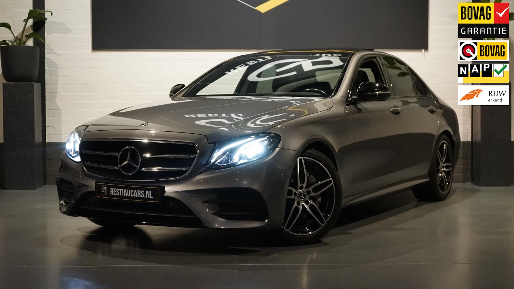 Mercedes-Benz E-klasse - 200 AMG Edition-ACC-CLIMA-BURMESTER-NIGHT-PANO-LEDER-MASSAGE-VIRTUEEL-WIDESCREEN-WINTER - AutoWereld.nl