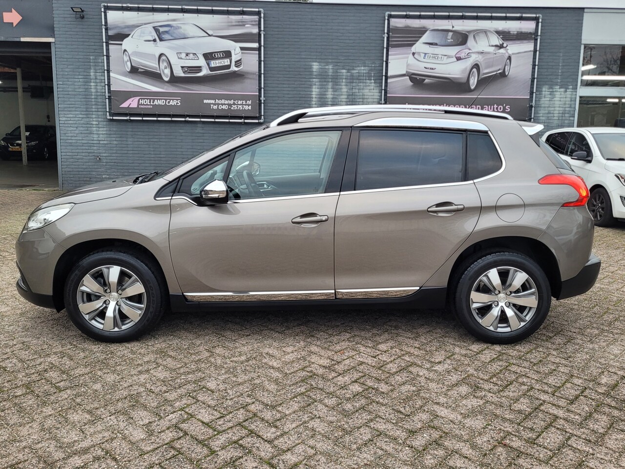 Peugeot 2008 - 1.6 VTi Allure Automaat - 83.091 Kilometer dealer onderhouden n.a.p - Airco ecc - Cruise - - AutoWereld.nl