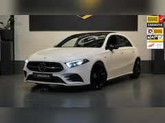 Mercedes-Benz A-klasse - 200 AMG AUTOMAAT Night Pakket-ACC+-ALCANTARA-AMBIANCE-DAB+KEYLESS-NAVI-PANO-MBUX-MULTIBEAM