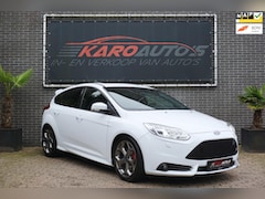 Ford Focus - 2.0 EcoBoost ST-2 Dak Xenon Leer Keyl Cam Nav VOL