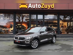 Volkswagen T-Roc - 1.5 TSI / Virtual / Camera / Clima / Stand-Kachel / Navi