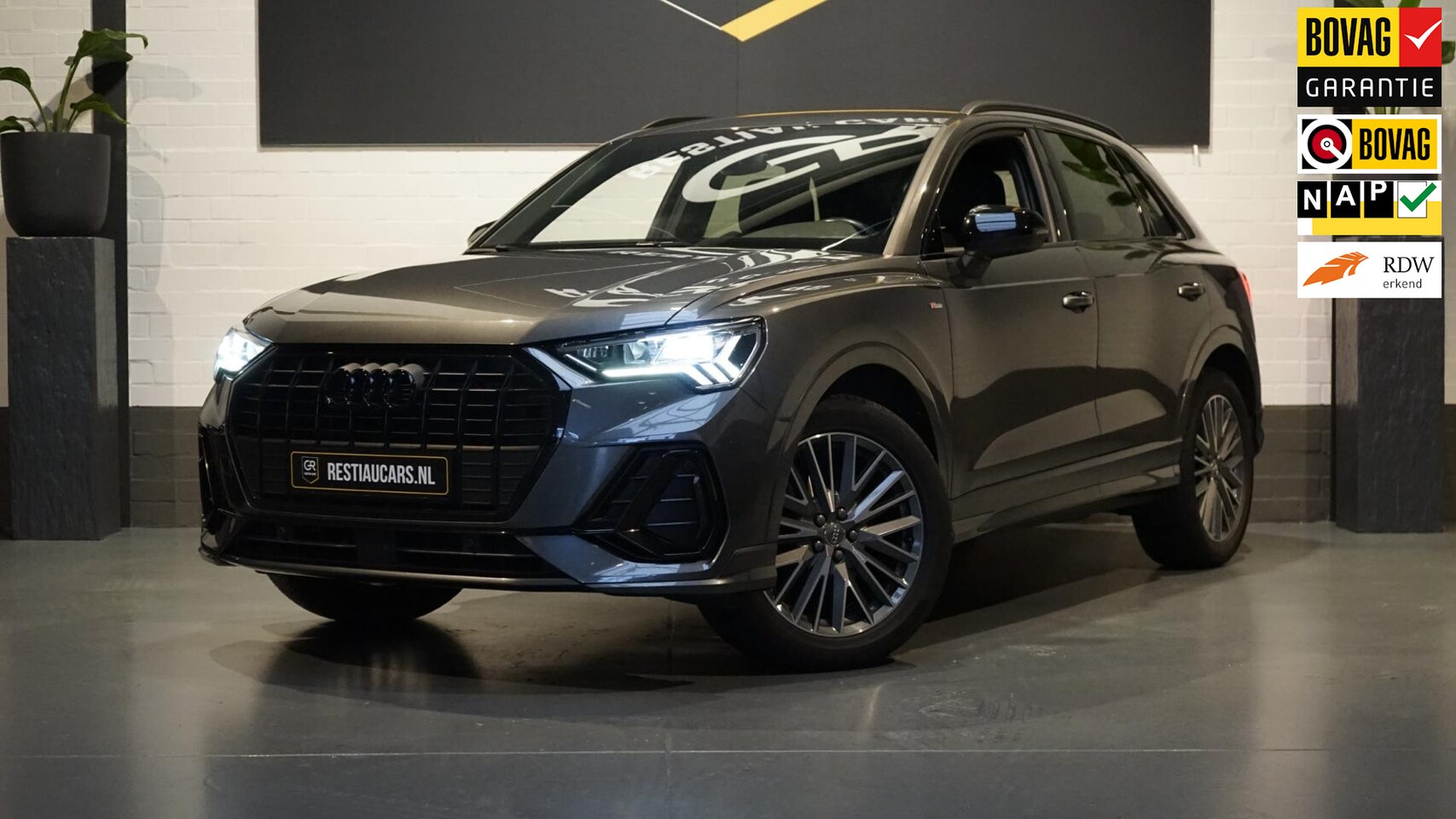 Audi Q3 - 35 TFSI S-Line Automaat-BLACK OPTIK-CLIMA-NAVI-HALF LEDER-LED-SOUND-SPOOR ASSIST-RIJD ASSI - AutoWereld.nl