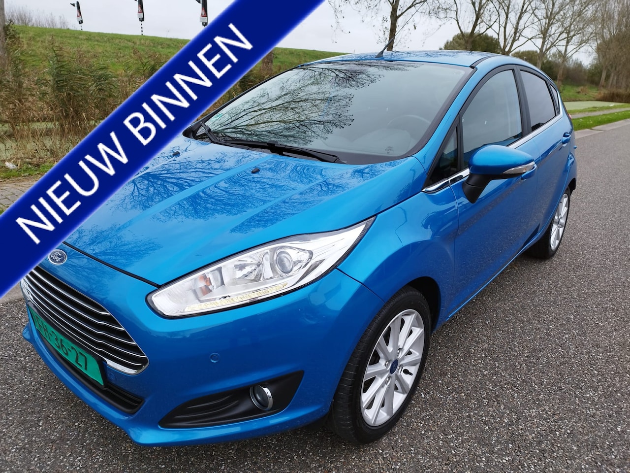 Ford Fiesta - 1.0 EcoBoost Titanium ** 125 PK ** NAVI ** Wi Pakket ** PDC ** Bluetooth |** - AutoWereld.nl