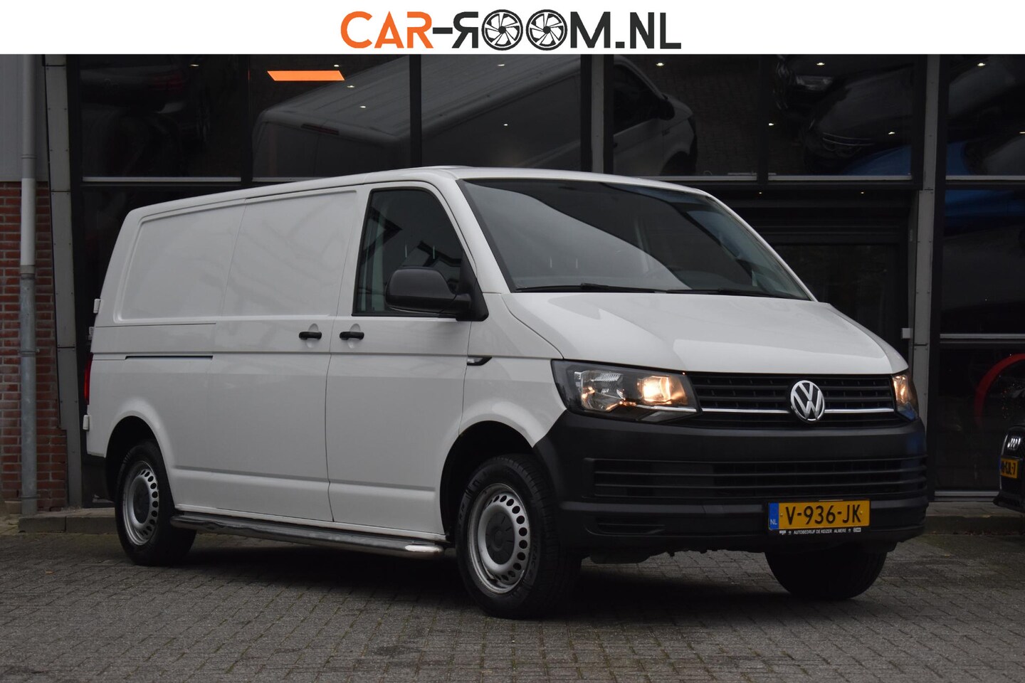 Volkswagen Transporter - 2.0 TDI L2H2 Airco Cruise Zijdeur - AutoWereld.nl