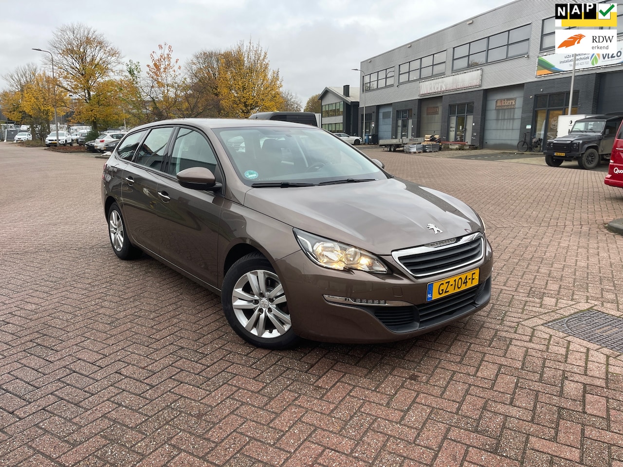 Peugeot 308 SW - 1.2 PureTech Blue Lease AIRCO NEW APK Volledig onderhouden - AutoWereld.nl