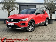 Volkswagen T-Roc - 1.5 TSI Sport Automaat Navi Adaptive Cruise CarPlay Climate