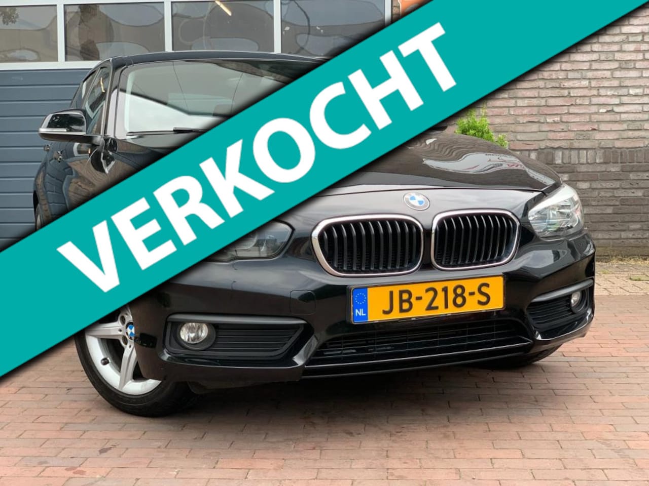 BMW 1-serie - 116i Essential 5Drs|Airco - AutoWereld.nl