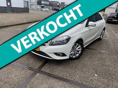 Mercedes-Benz A-klasse - 180 Ambition/3e EIG/dealeronderhouden/ 1jaar apk/ navi/ stoelverwarming/ parkeersensoren V