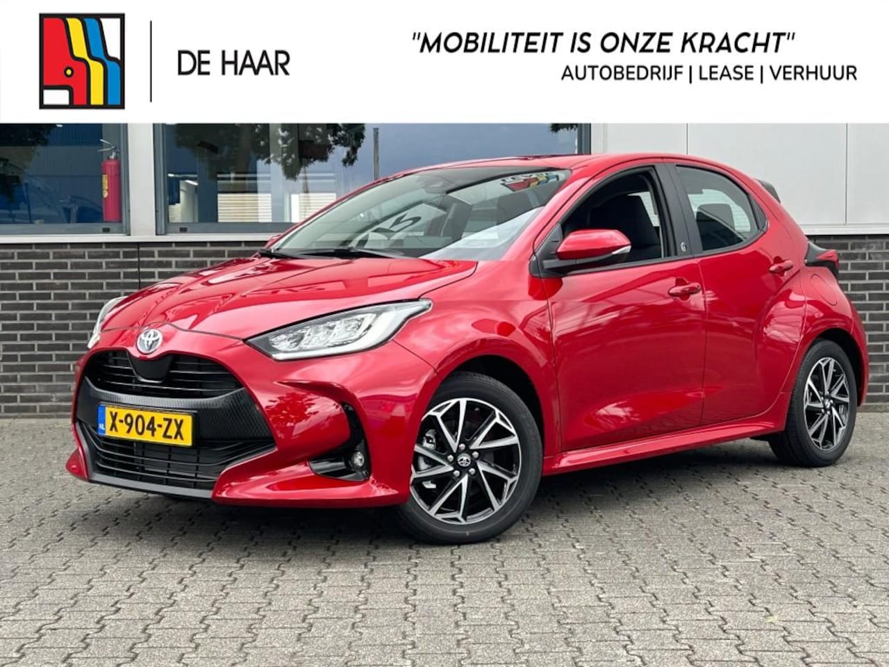 Toyota Yaris - 1.5 Hybrid Dynamic TeamD - Carplay-Parkeercamera - AutoWereld.nl