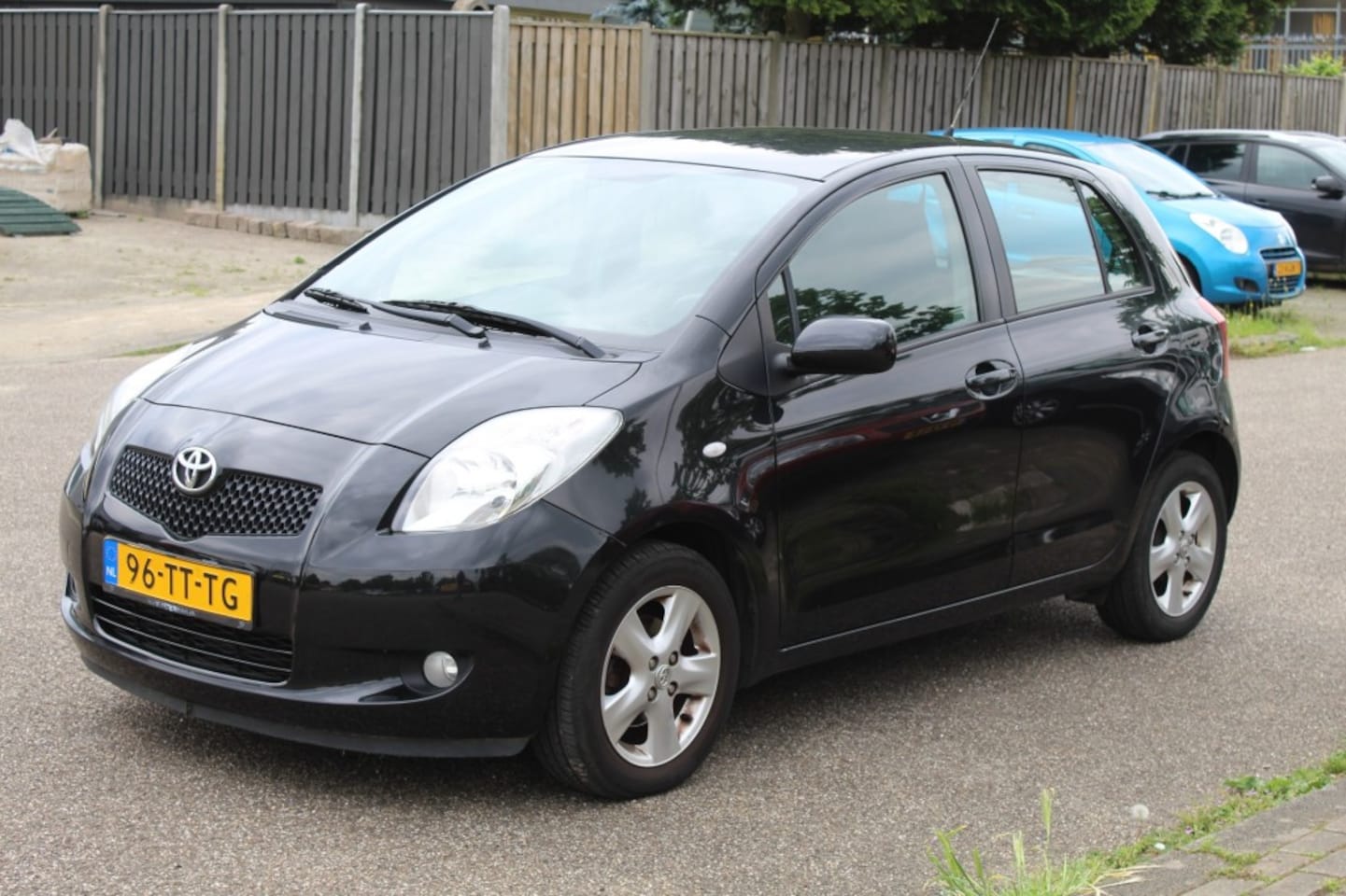 Toyota Yaris - Toyota Yaris 1.3 VVTi LUNA - AutoWereld.nl