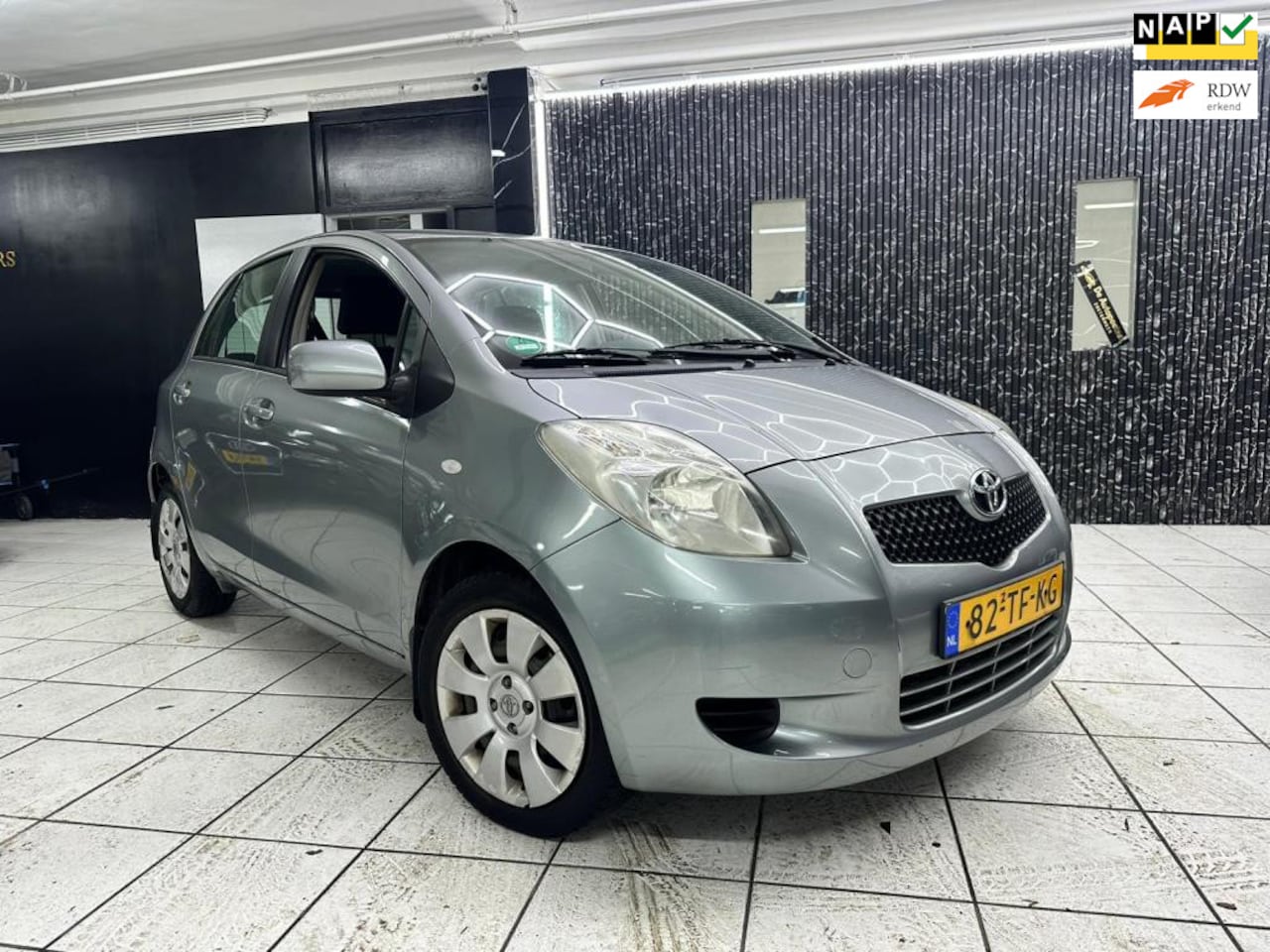 Toyota Yaris - 1.3 VVTi Sol MMT 1.3 VVTi Sol MMT - AutoWereld.nl