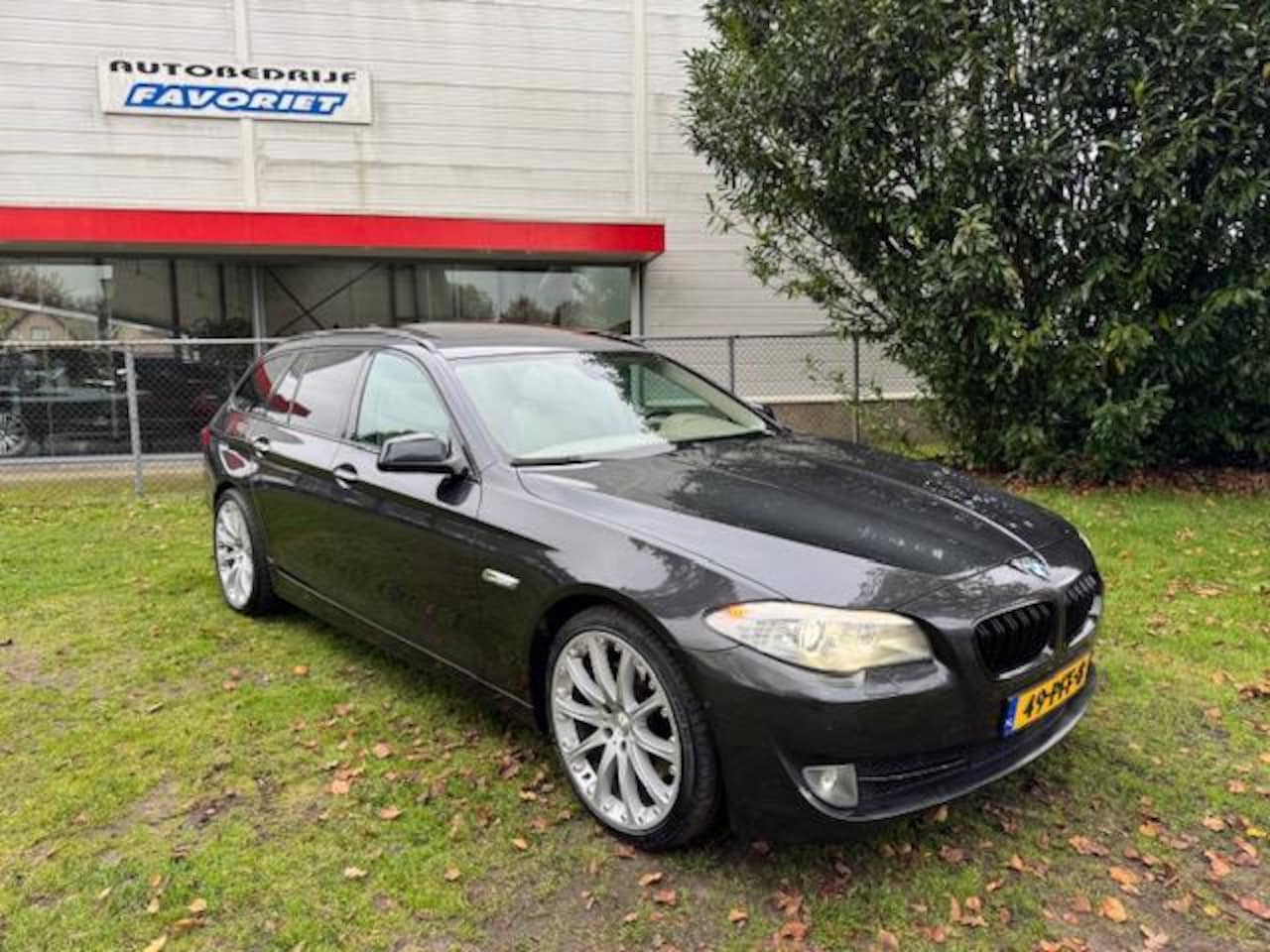 BMW 5-serie Touring - 535i HIGH EXE 306PK/PANO/LEER/NAV/360CAM/XEN/HARTGE/SOFTCLOSE - AutoWereld.nl