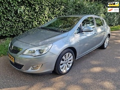 Opel Astra - 1.4 Turbo Sport