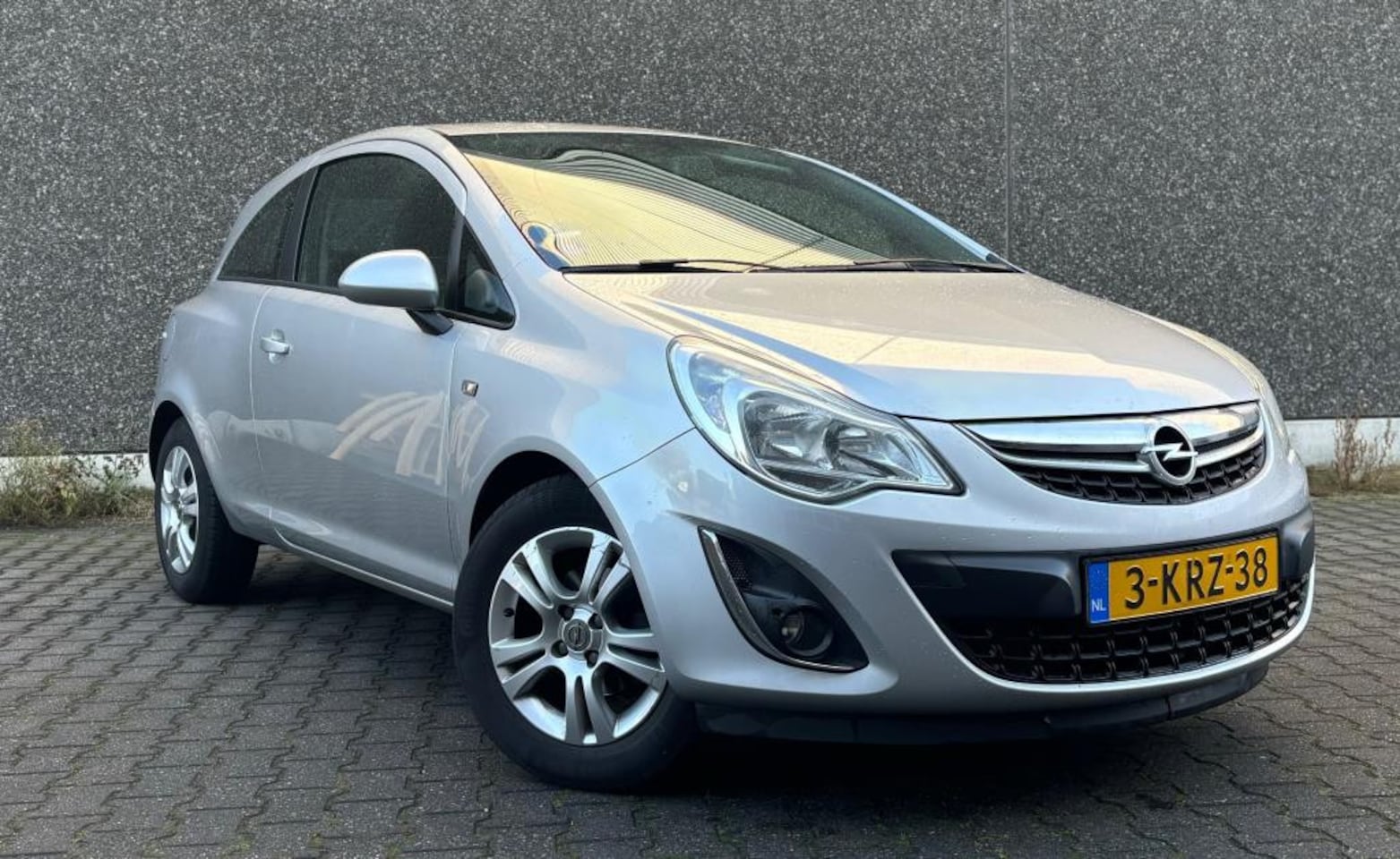 Opel Corsa - 1.2-16V Berlin*AC*CRUISE*COMPLEET ONDERHOUDEN - AutoWereld.nl