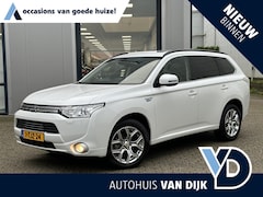 Mitsubishi Outlander - 2.0 PHEV 4WD Instyle+ | Schuifdak/Navi/Camera/Leder/Cruise Adaptief