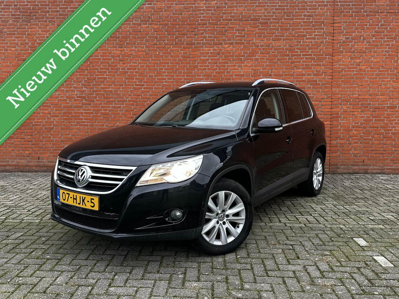 Volkswagen Tiguan - 1.4 TSI Comfort&Design|NAVI|CRUISE|SENSOR - AutoWereld.nl