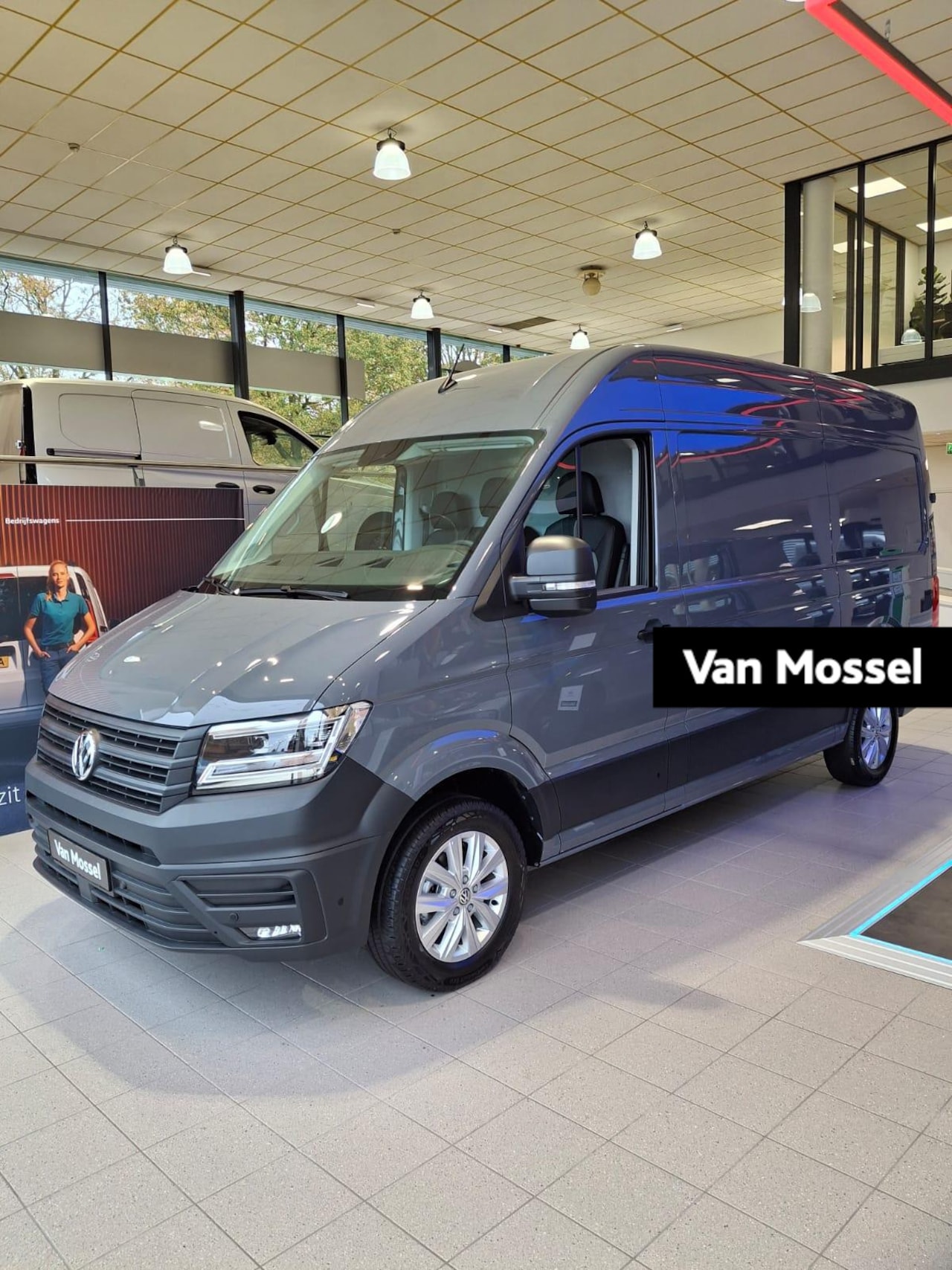 Volkswagen Crafter - 30 2.0 TDI L3H3 Exclusive L3 H3 | Automaat | 20.000 EURO BPM Voordeel | Dit jaar nog rijde - AutoWereld.nl