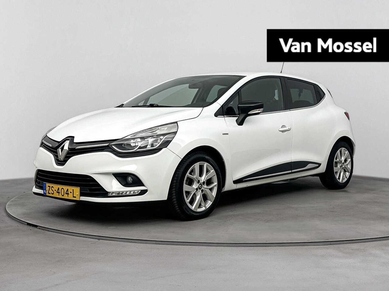 Renault Clio - 0.9 TCe 90Pk Limited | Apple & Android Carplay | Navigatie | Parkeersensoren Achter | Airc - AutoWereld.nl