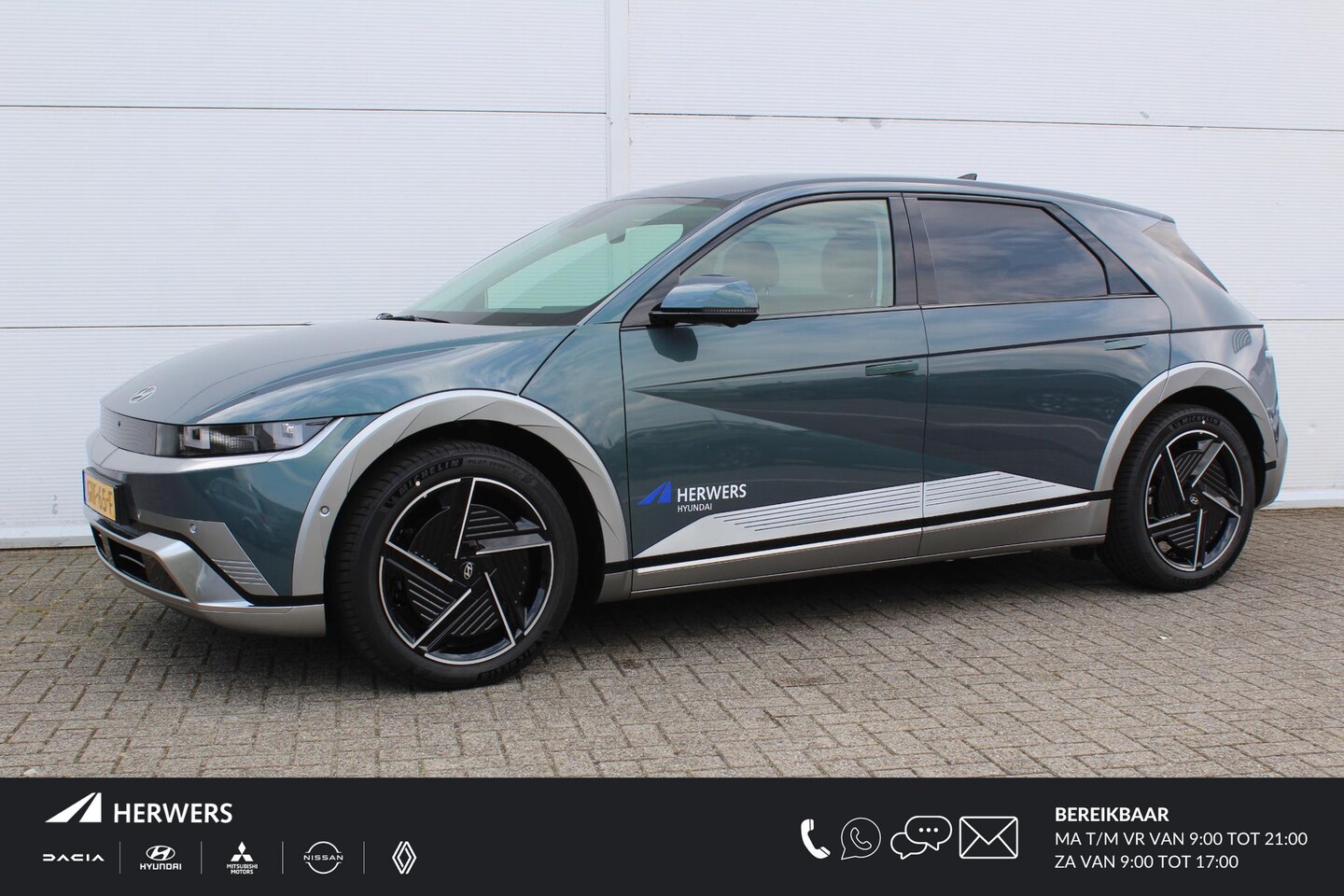 Hyundai IONIQ 5 - Lounge AWD 84 kWh / Navigatie + Apple Carplay/Android Auto / Climate Control / Warmtepomp - AutoWereld.nl