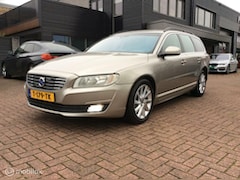 Volvo V70 - 2.0 T5 Dynamic Edition Leder Airco Dakrail Automaat