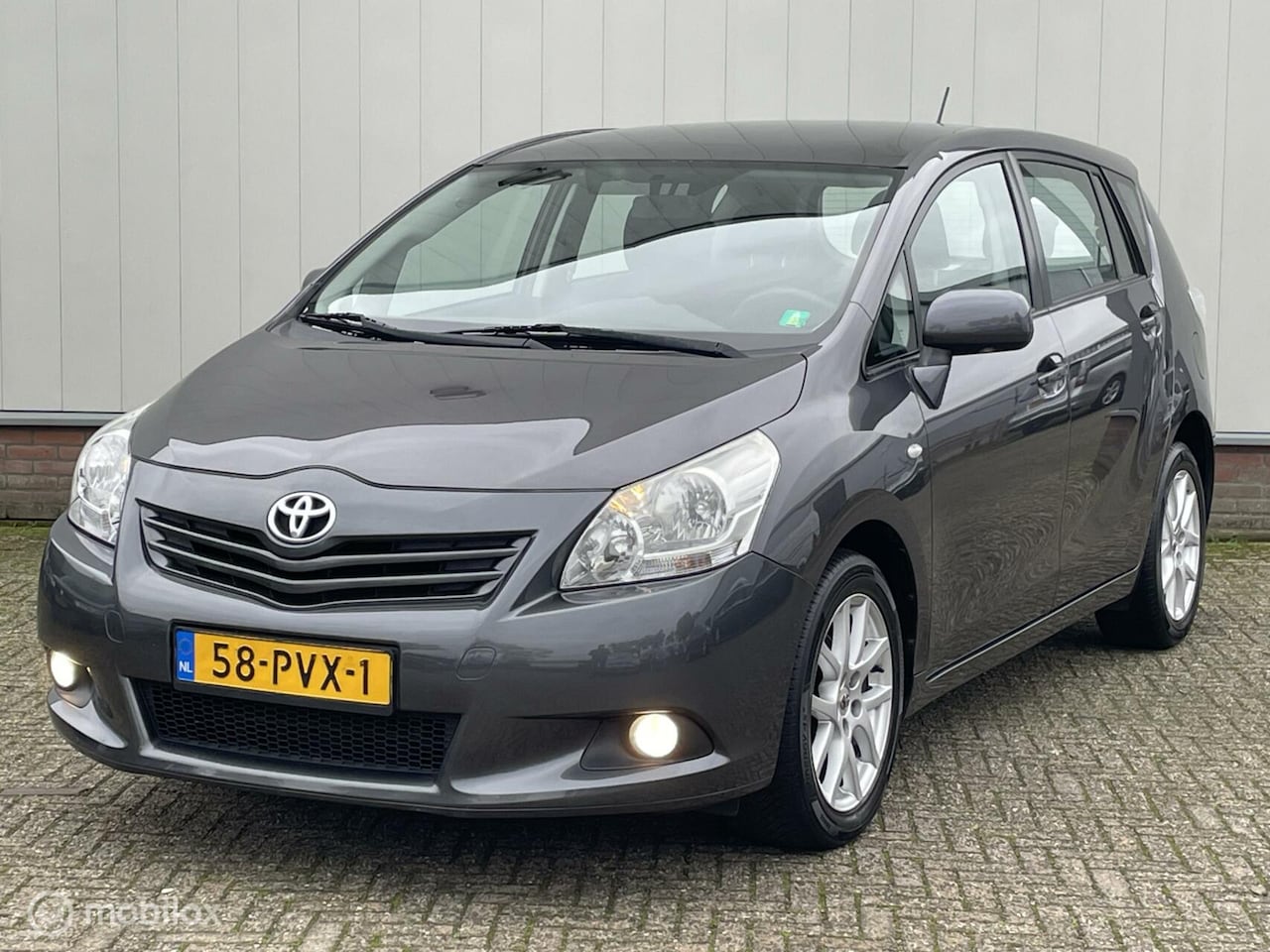 Toyota Verso - 1.6 VVT-i Business 7p. | Panorama | Camera | Navi | Climate & Cruise control | - AutoWereld.nl