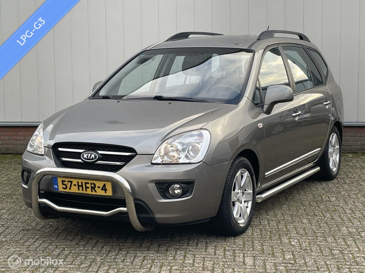 Kia Carens - 2.0 CVVT X-ecutive 2.0 CVVT X-ecutive - AutoWereld.nl