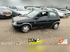 Opel Corsa - 1.2i-16V Sport