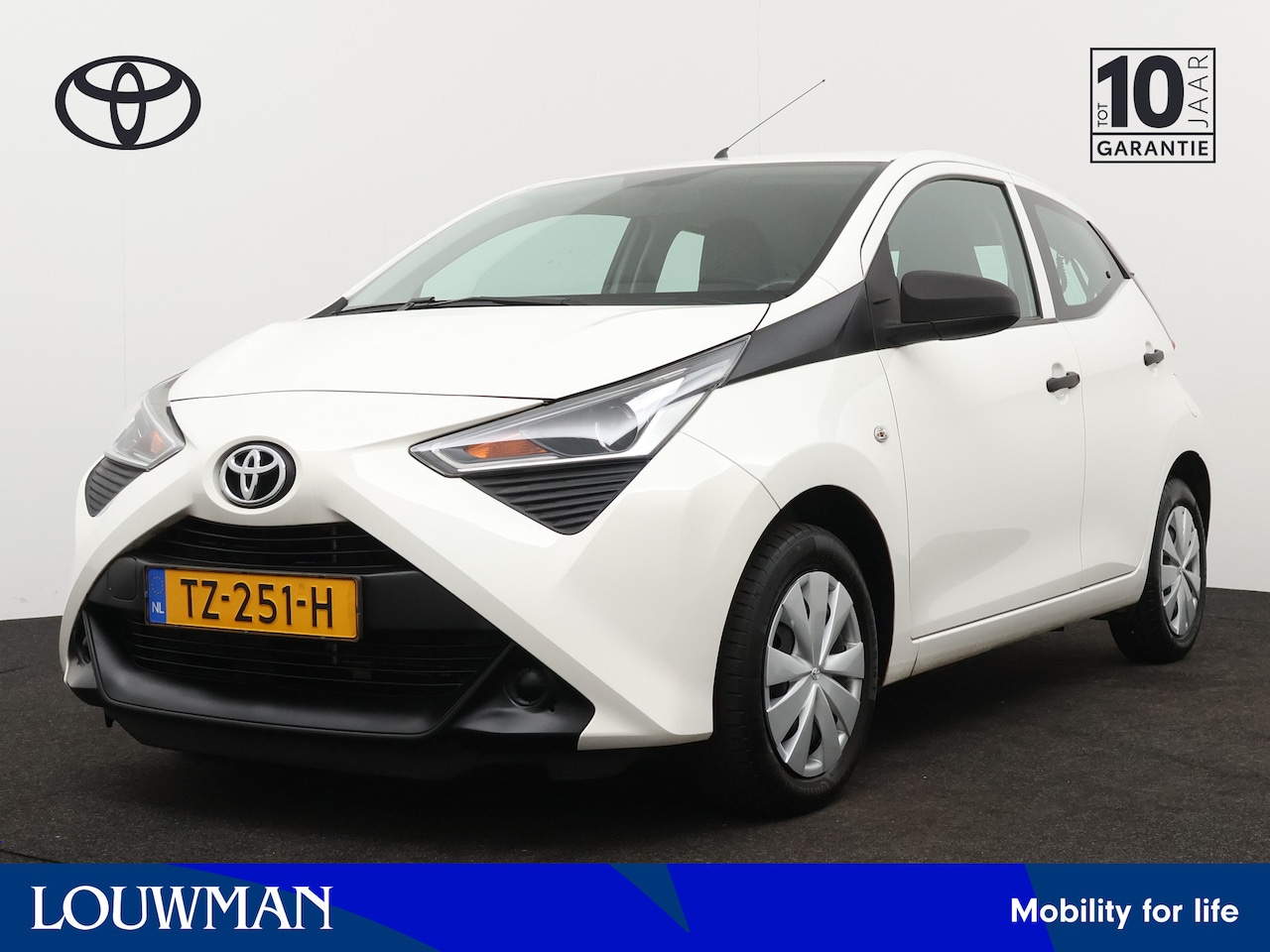 Toyota Aygo - 1.0 VVT-i x-fun | Airco | Radio | Centrale deurvergrendeling met afstandsbediening | - AutoWereld.nl