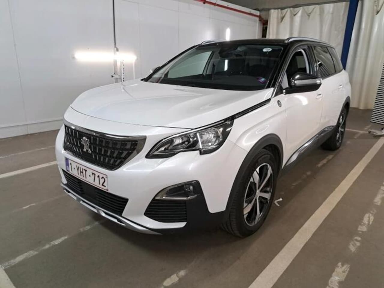 Peugeot 5008 - 1.2 PureTech 130pk 6-bak Crossway 7P [ TREKHAAK+CAMERA+CARPLAY+CLIMAAT+CRUISE+PDC+NAVIGATI - AutoWereld.nl