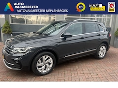 Volkswagen Tiguan - 1.4 TSI eHybrid R-Line Business+ Navi, 18Inc, Trekhaak 1e eigen km 104.000