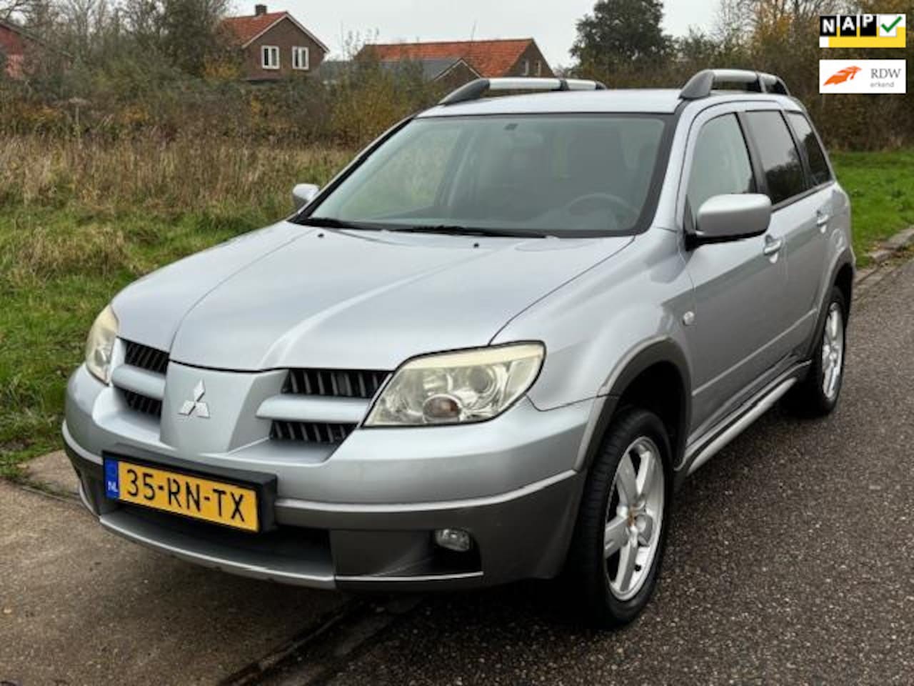 Mitsubishi Outlander Sport - 2.4 4WD Airco Electric pakket ABS Audio-CD/MP3 LMV 17" Cruisecontrol Trekhaak Dealeronderh - AutoWereld.nl