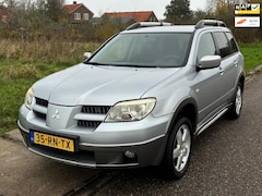 Mitsubishi Outlander Sport - 2.4 4WD Airco Electric pakket ABS Audio-CD/MP3 LMV 17" Cruisecontrol Trekhaak Dealeronderh