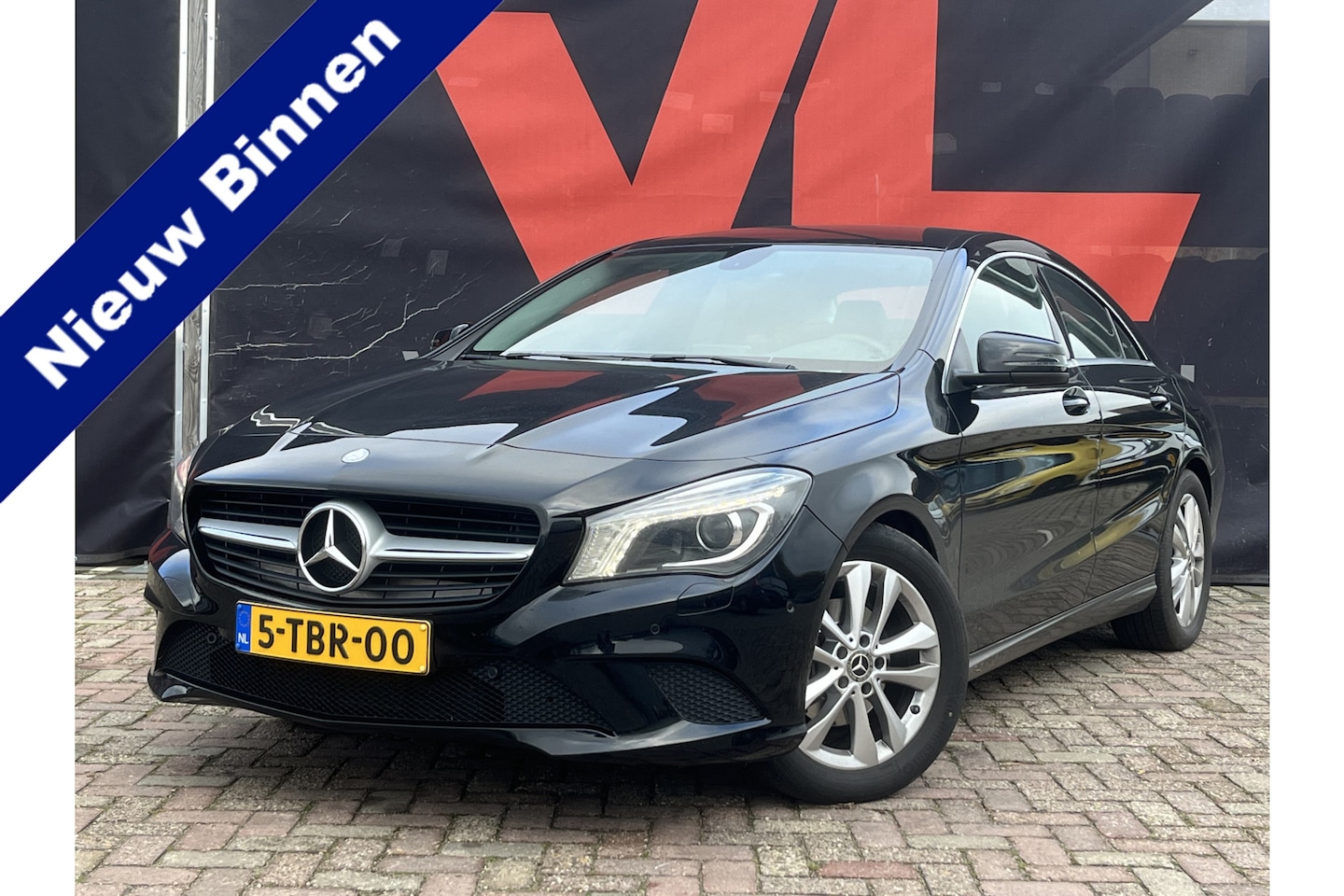 Mercedes-Benz CLA-Klasse - 180 Ambition | Nieuw Binnen! | Stoelverwarming | Cruise | Navi - AutoWereld.nl