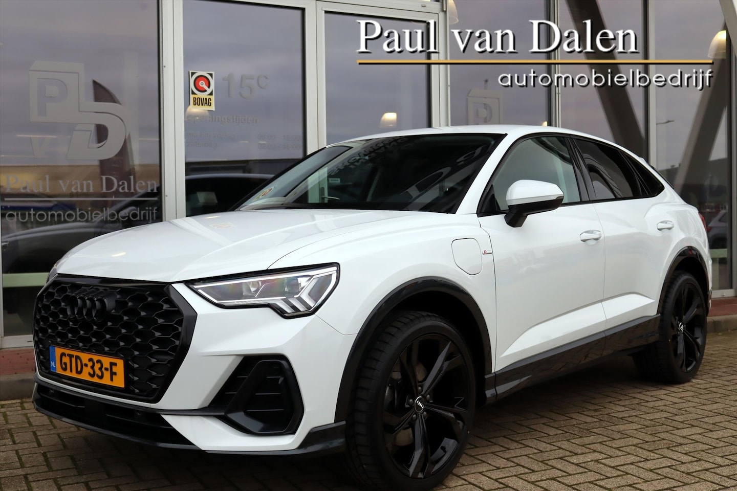 Audi Q3 Sportback - 45TFSIe 245PK PHEV AUTOMAAT BLACK E.D. Navi Carplay | Adapt.Cruise | Virtual Cockpit | Ele - AutoWereld.nl