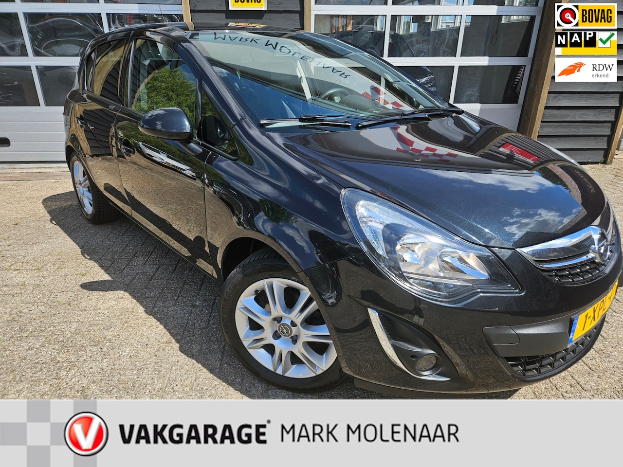 Opel Corsa - 1.4-16V BlitZ 1.4-16V BlitZ,complete auto,trekhaak - AutoWereld.nl