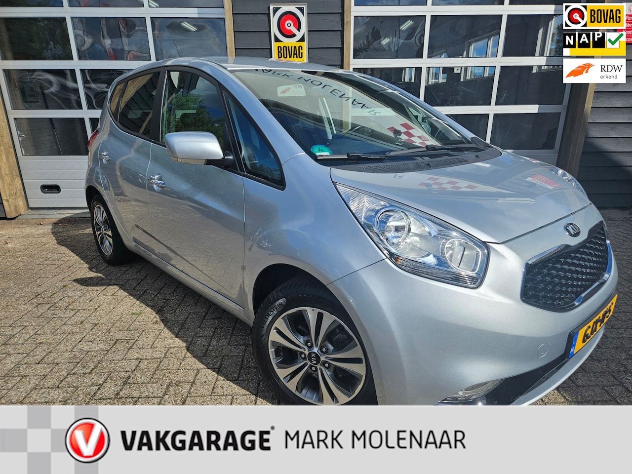 Kia Venga - 1.6 CVVT DynamicPLusLine 1.6 CVVT DynamicPLusLine,automaat,camera,lage km - AutoWereld.nl