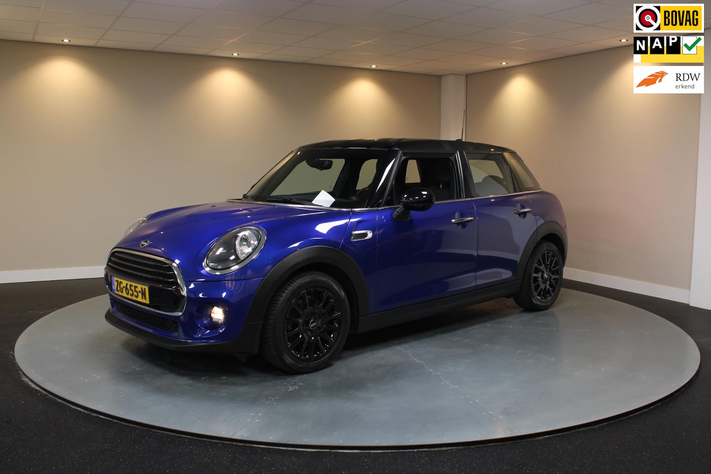 MINI Cooper - Mini 1.5 Union Jack *47.000Km! John Cooper Works stuur - AutoWereld.nl