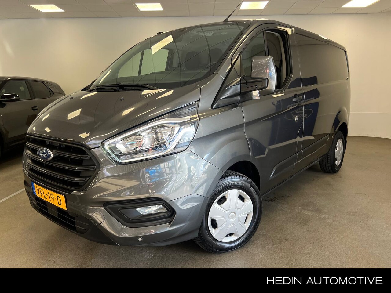 Ford Transit Custom - 280 L1H1 Trend / Navigatie / Airco / Voorruitverwarming / Cruise Control - AutoWereld.nl