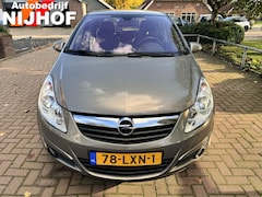 Opel Corsa - 1.2-16V Cosmo