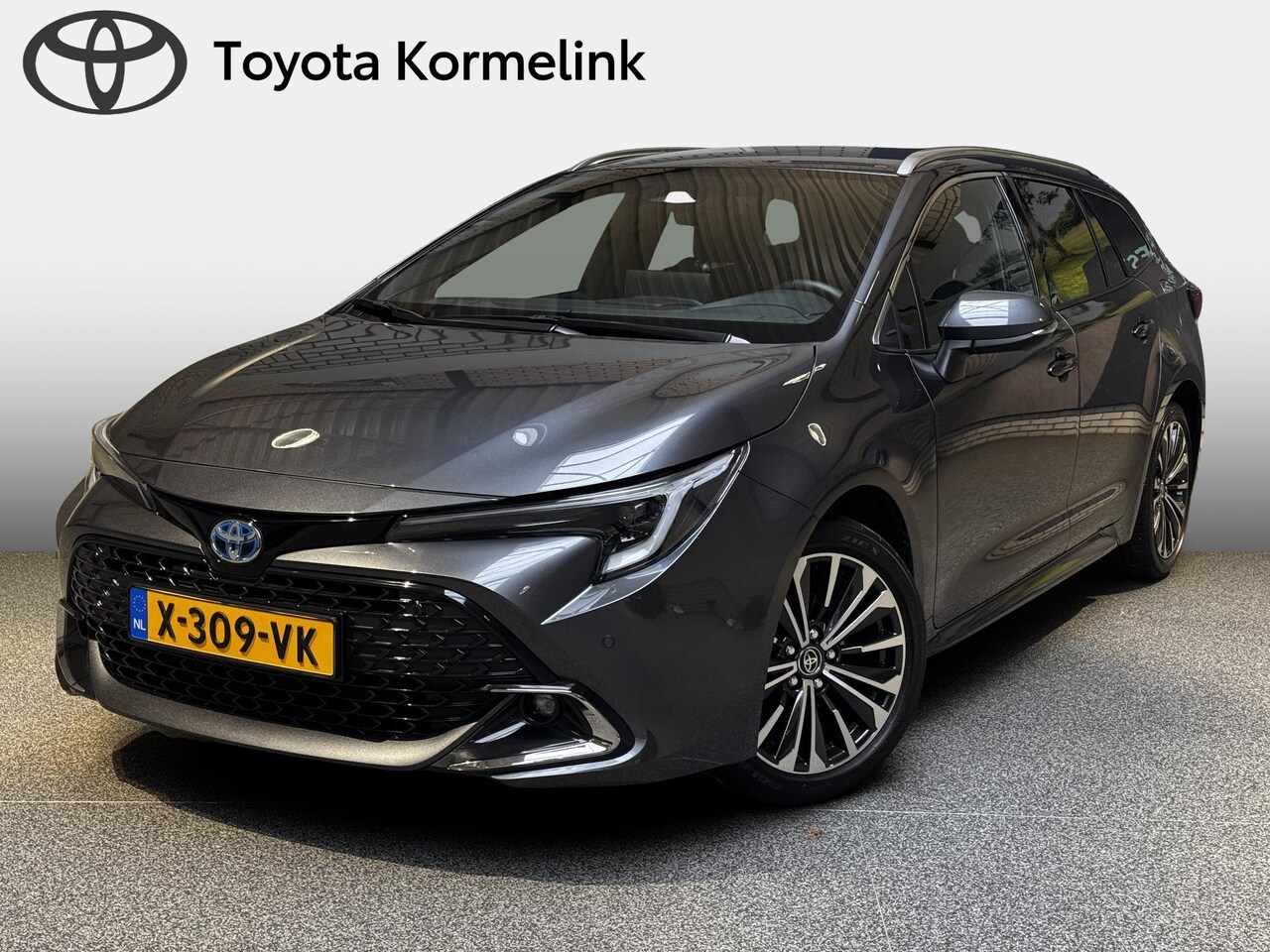 Toyota Corolla Touring Sports - 1.8 Hybrid First Edition automaat - AutoWereld.nl