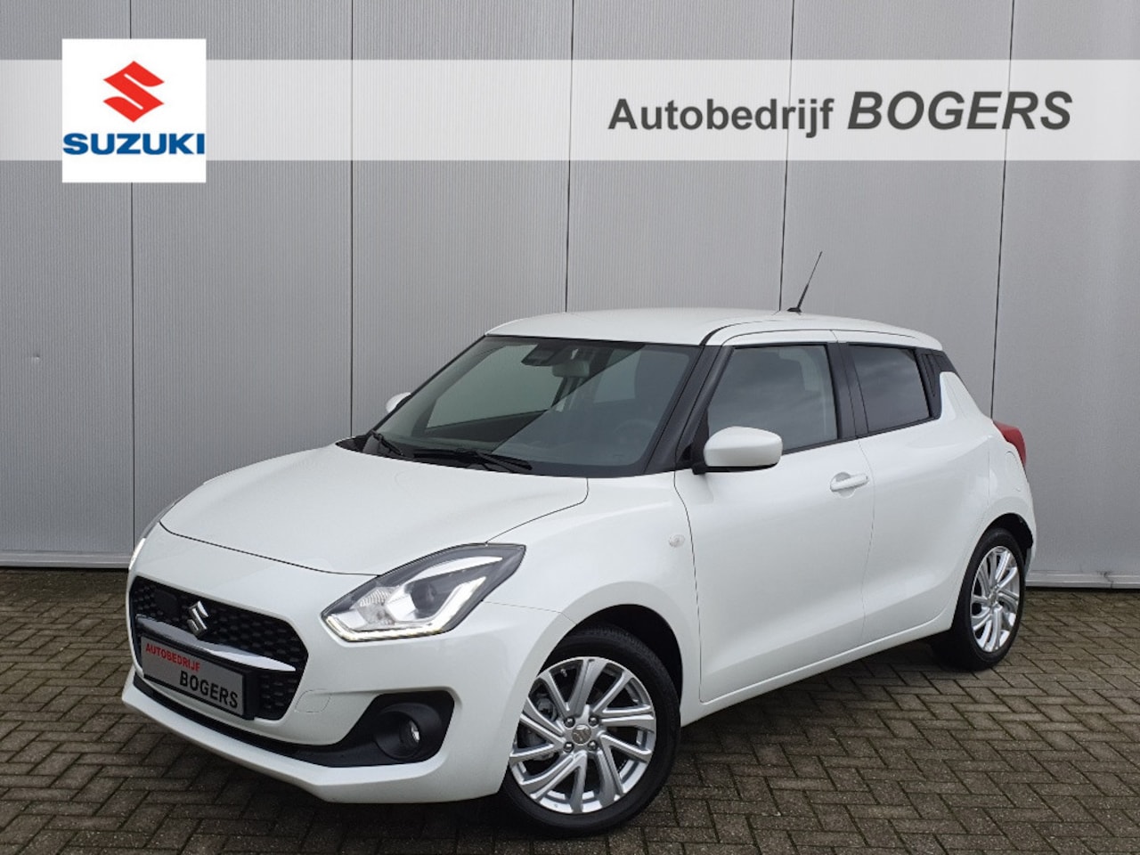 Suzuki Swift - 1.2 Select Smart Hybrid Navigatie, Airco, Adaptive Cruise Control, 16"Lm, Achteruitrijcame - AutoWereld.nl